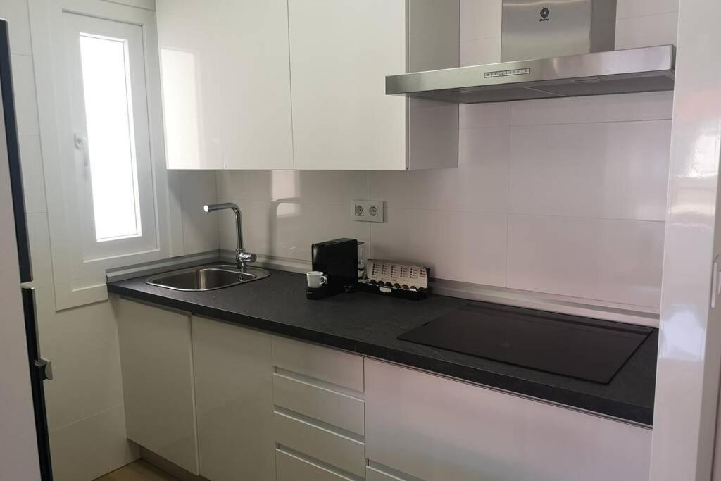 Piso Moderno Con Garaje En El Centro De Vigo Apartment ภายนอก รูปภาพ