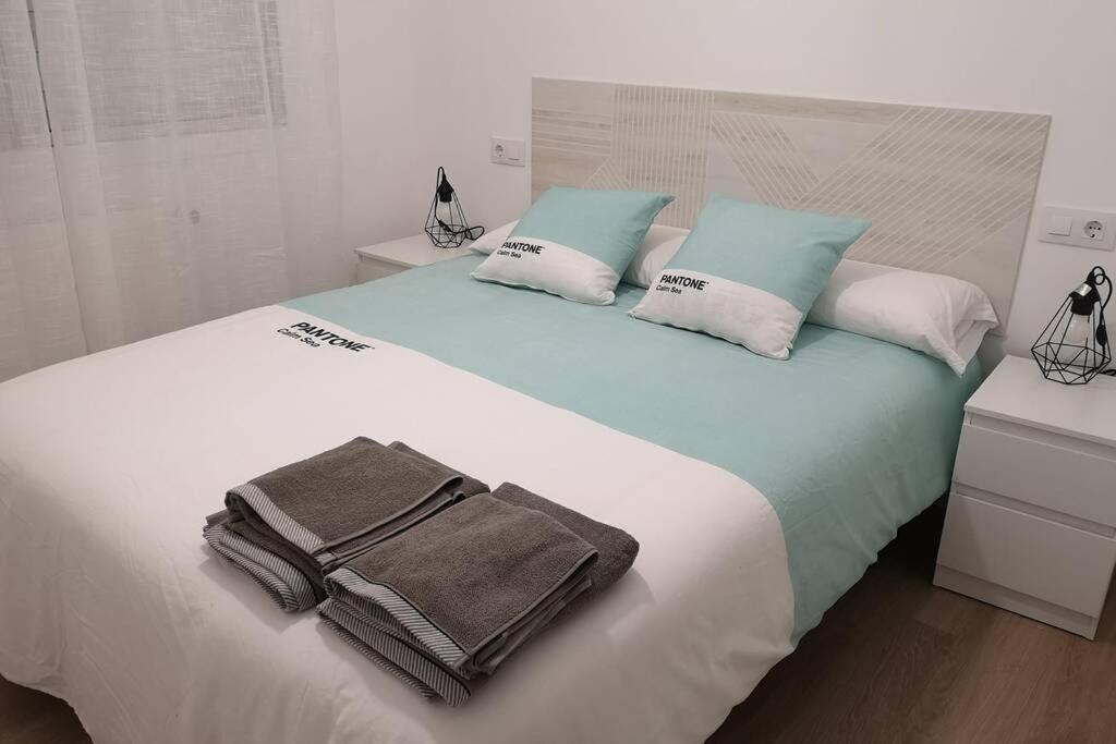 Piso Moderno Con Garaje En El Centro De Vigo Apartment ภายนอก รูปภาพ